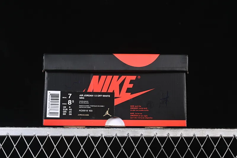 All categories Air Jordan Jordan series basketball shoes Air Jordan 1 High Pure original special offer Off White x Air Jordan OW AJ1 Joe 1 joint all-white high-top basketball shoes AQ0818-100